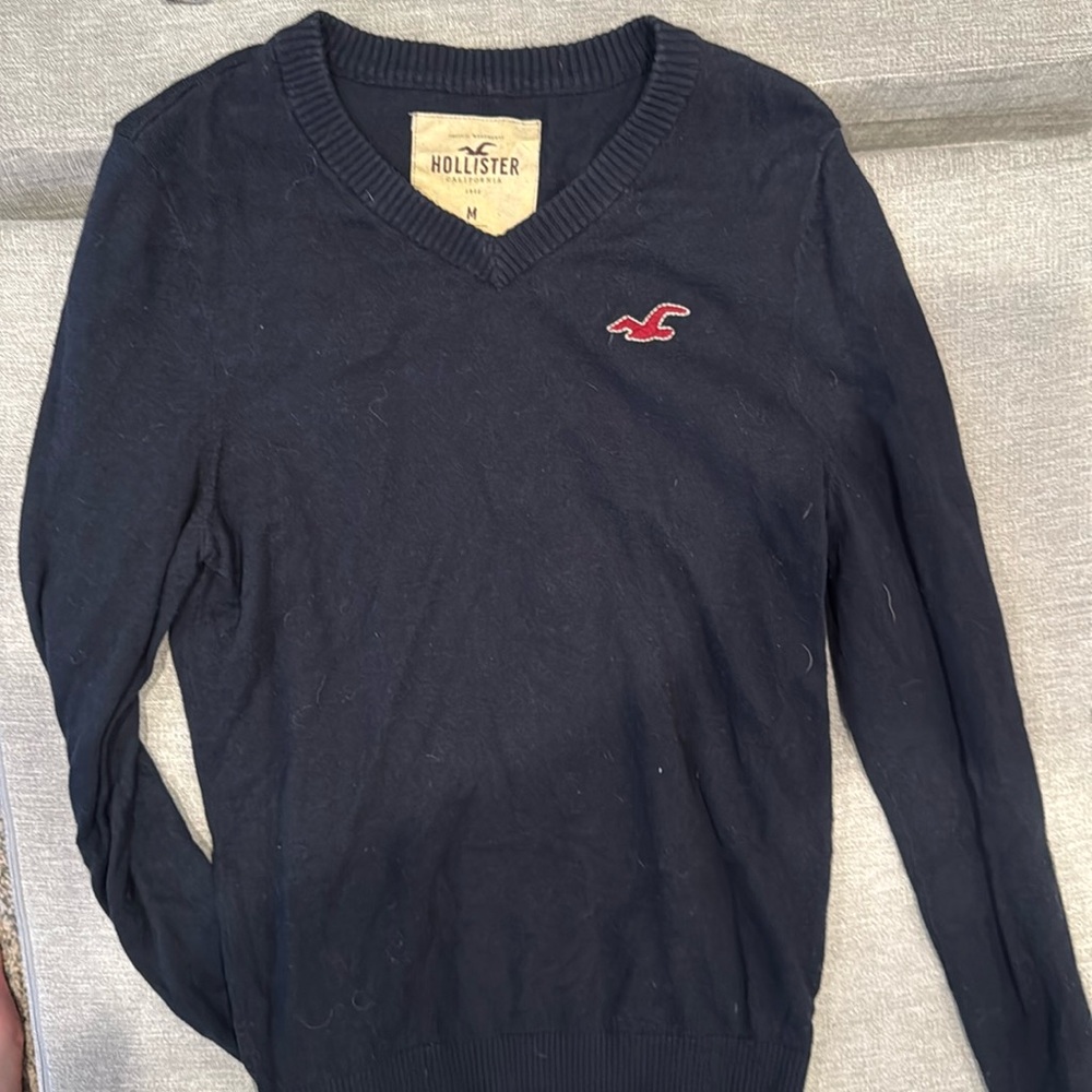 Hollister Men’s Sweater - Size Medium